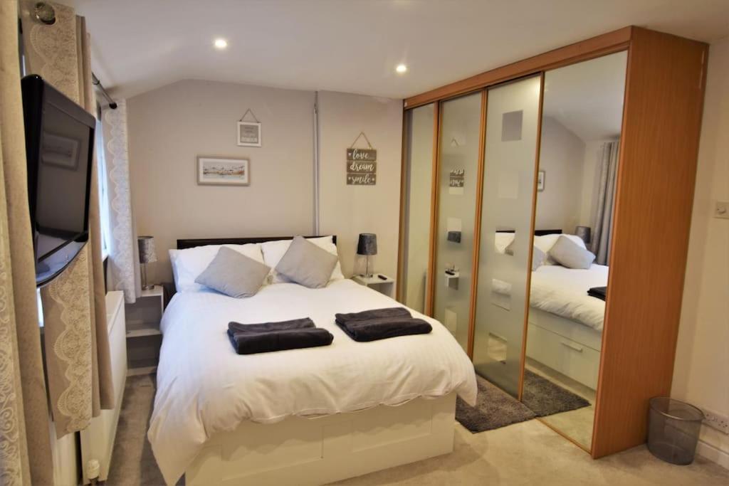 Mikes At Menai - Stylish & Spacious 3 Bed House In Menai Bridge. Bagian luar foto